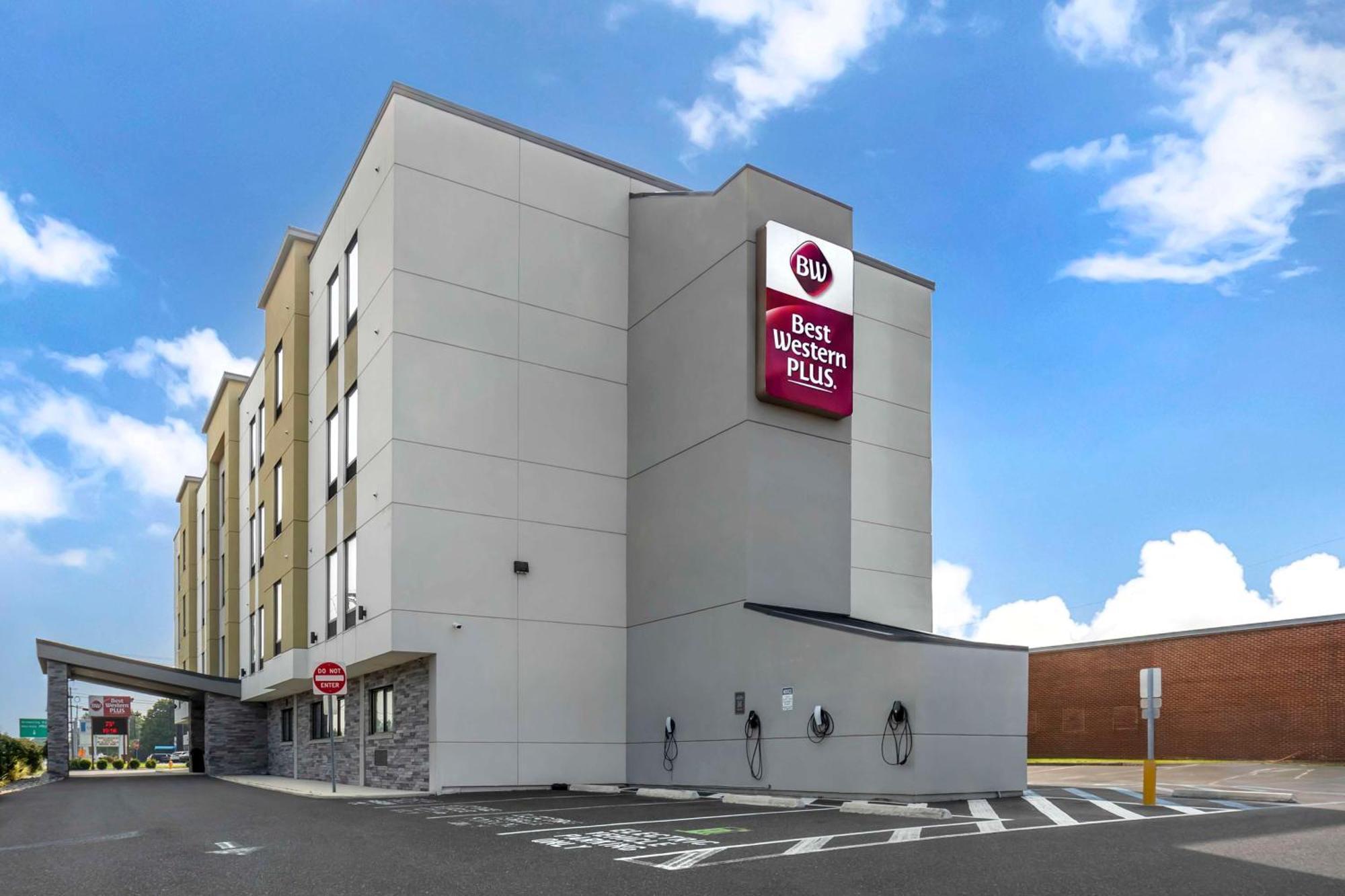 ベストウェスタン プラス フィラデルフィア ペンソーケン ホテル Cherry Hills Village エクステリア 写真