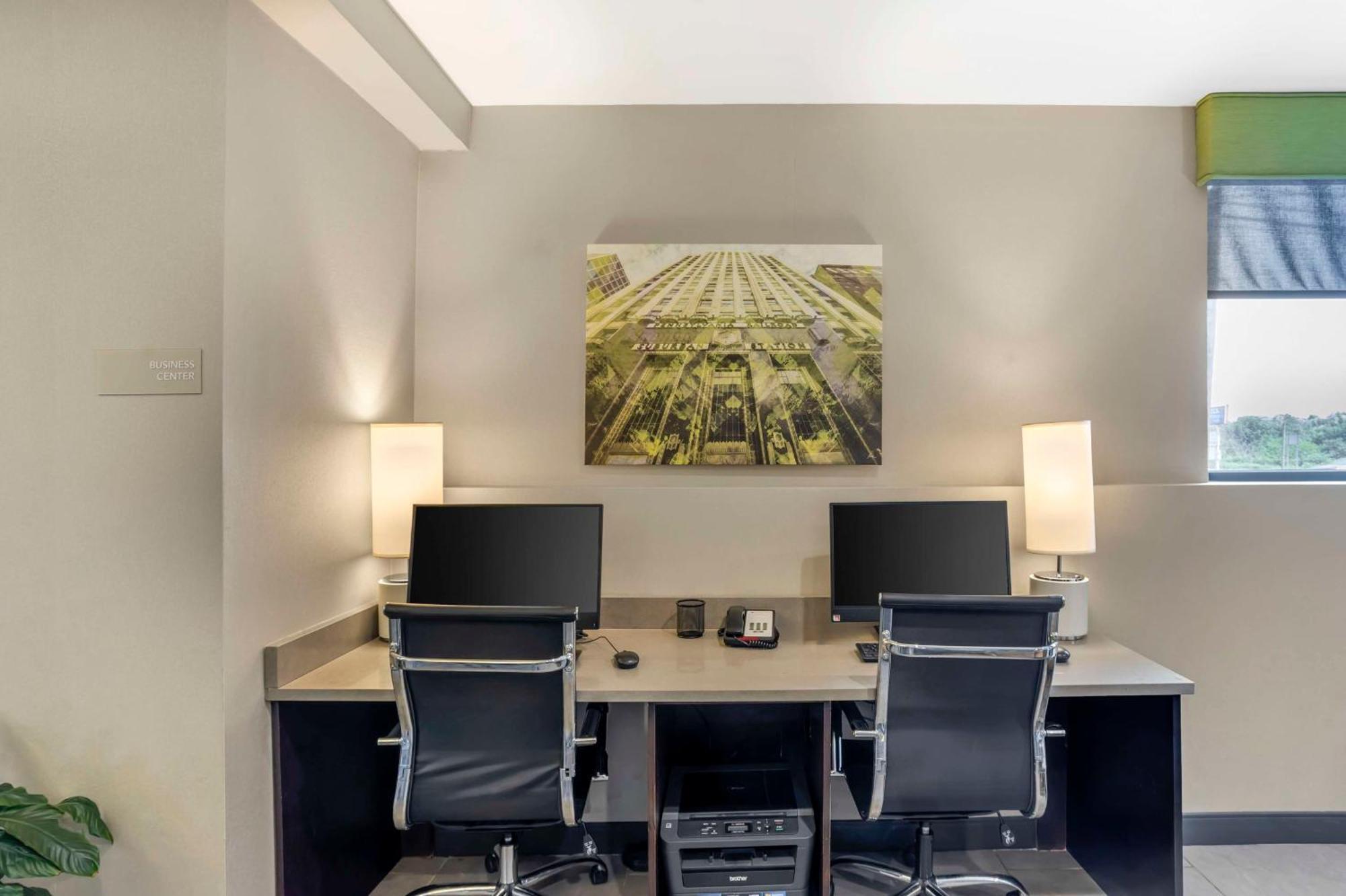 ベストウェスタン プラス フィラデルフィア ペンソーケン ホテル Cherry Hills Village エクステリア 写真
