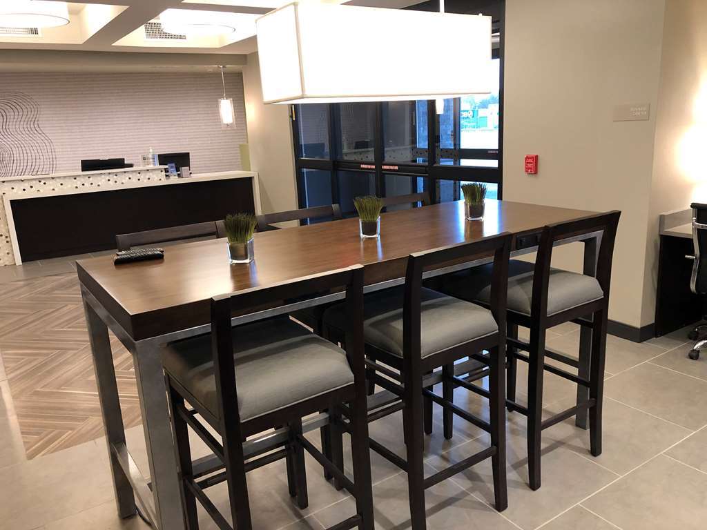 ベストウェスタン プラス フィラデルフィア ペンソーケン ホテル Cherry Hills Village インテリア 写真